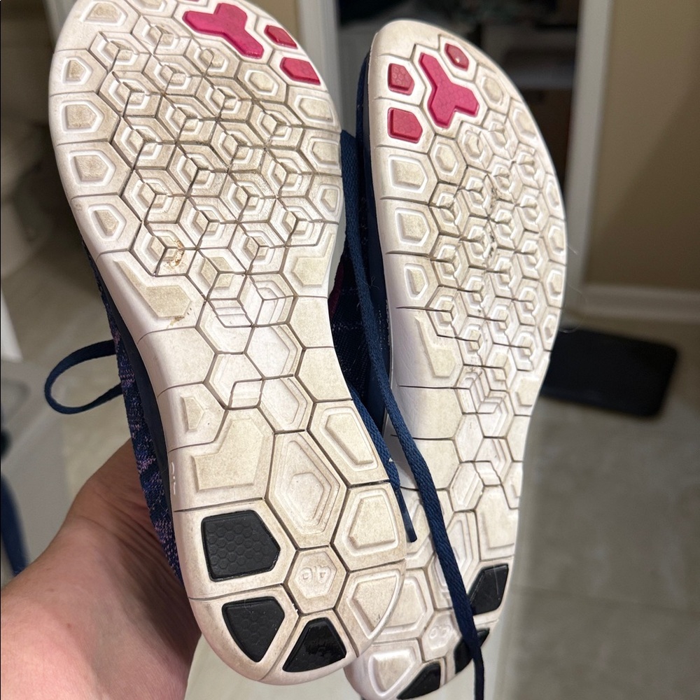 Nike Blue and Pink Athletic Shoes with Knit Upper-Barefoot Ride 4.0 - Picture 5 of 5